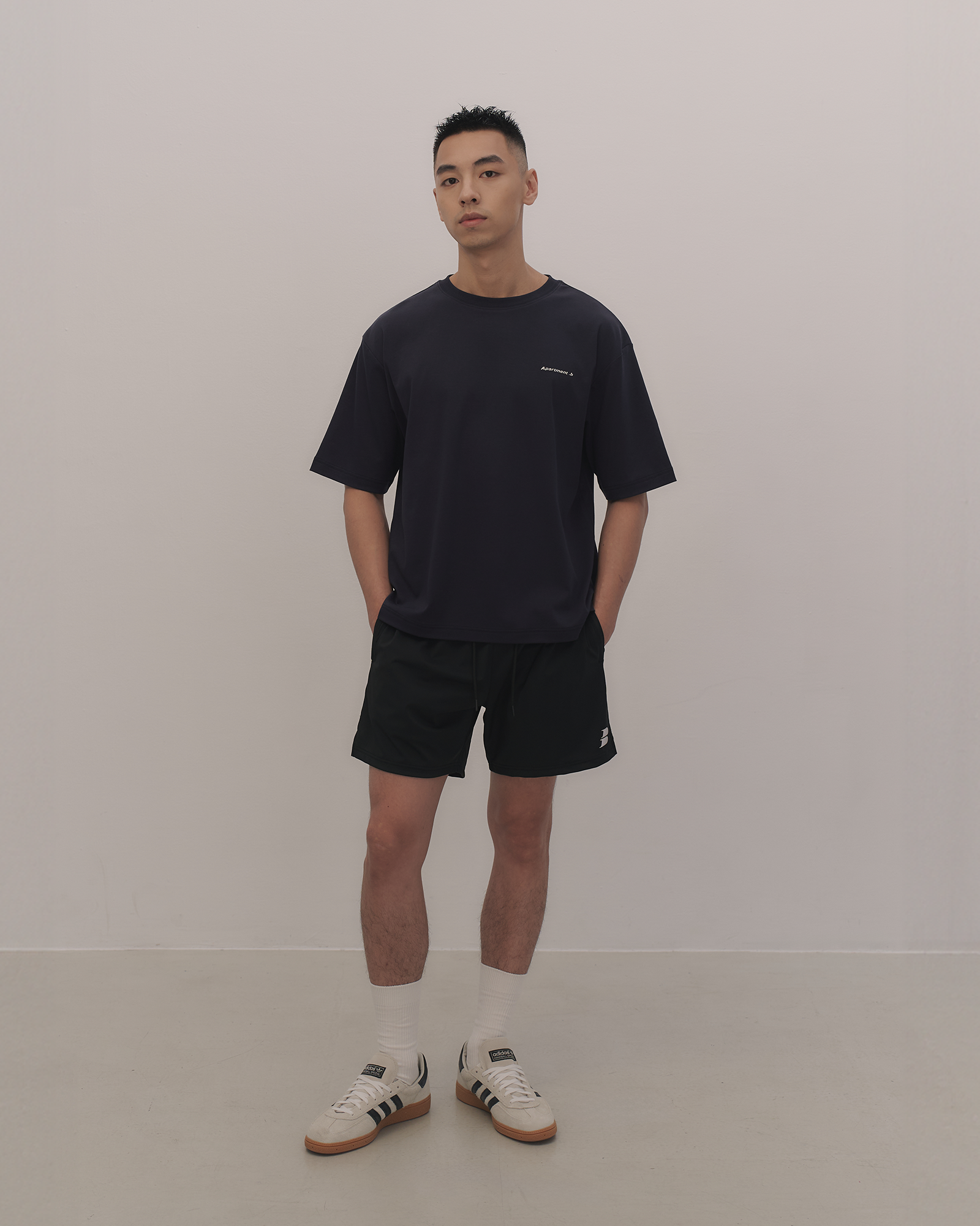 SilkyCotton|寬版T恤 公寓成員 海軍藍