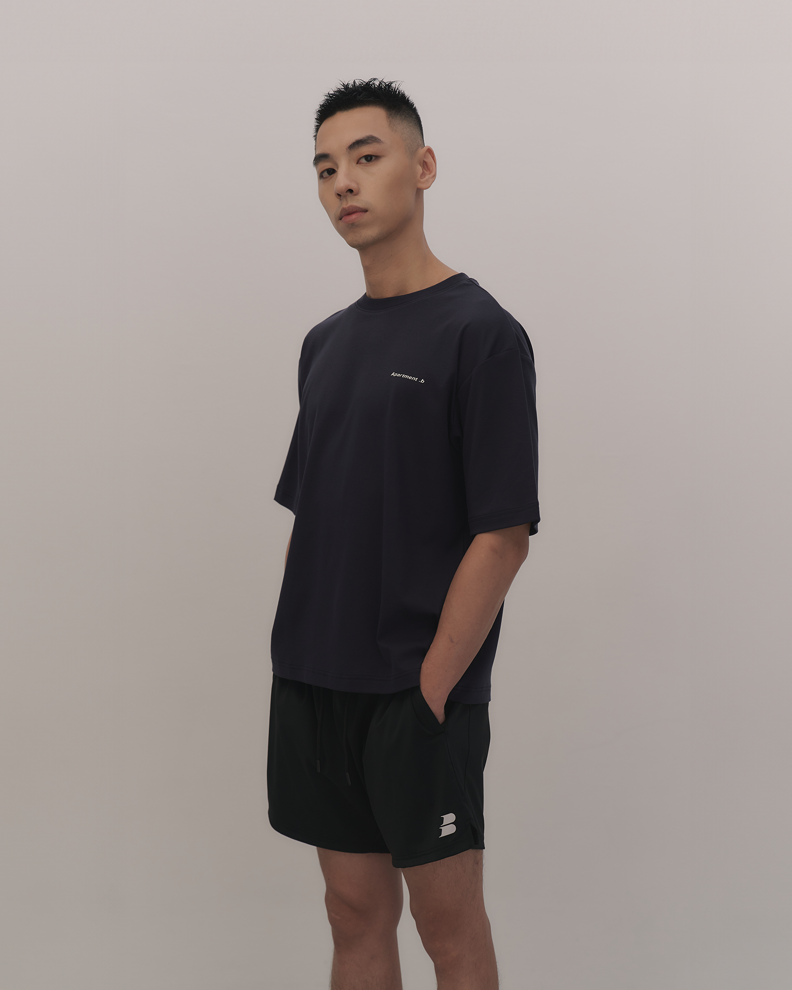 SilkyCotton|寬版T恤 公寓成員 海軍藍