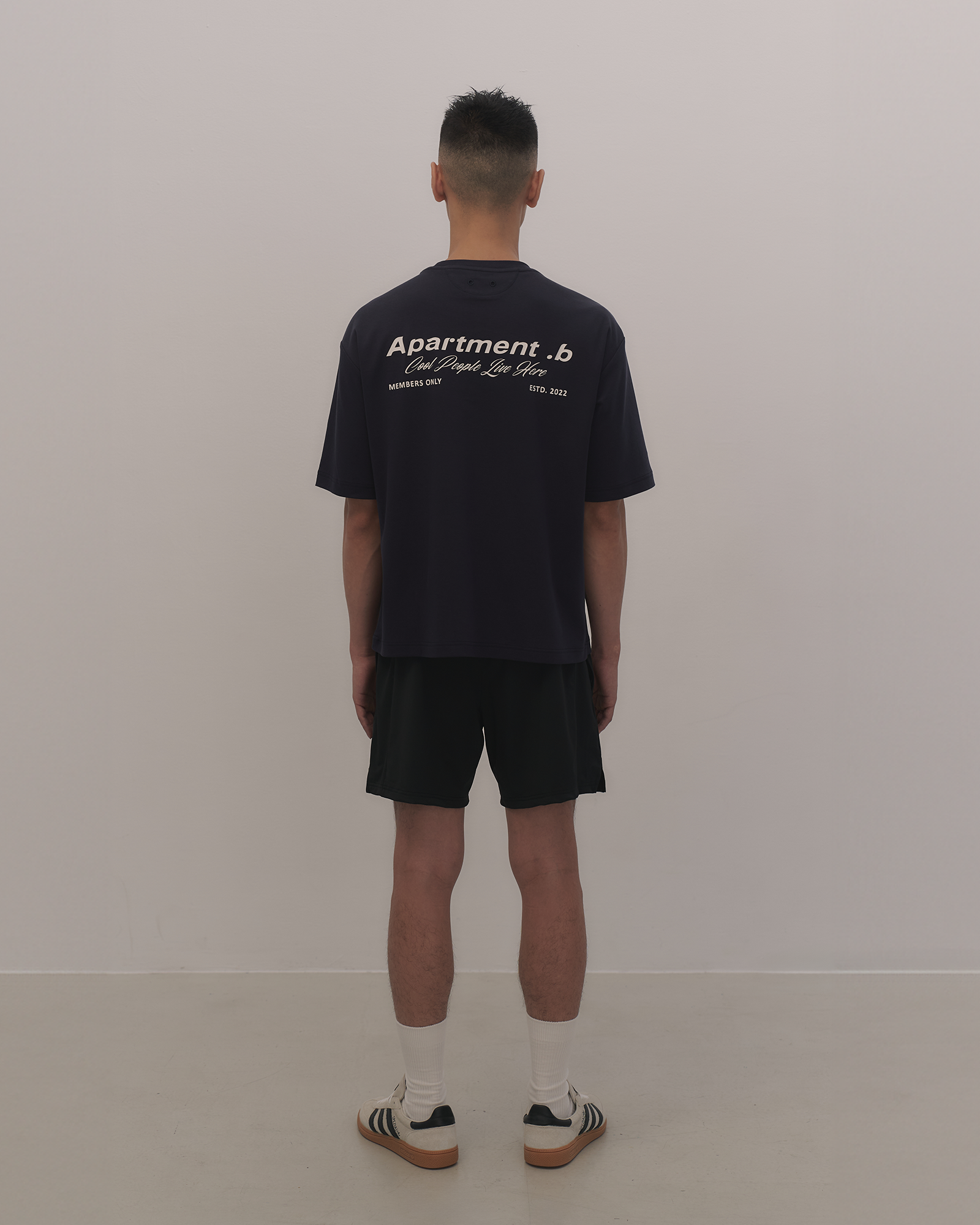 SilkyCotton|寬版T恤 公寓成員 海軍藍