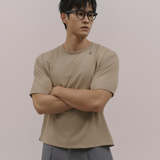 InvisiDry Dual｜藏汗雙面 寬版圓領短袖 拿鐵棕